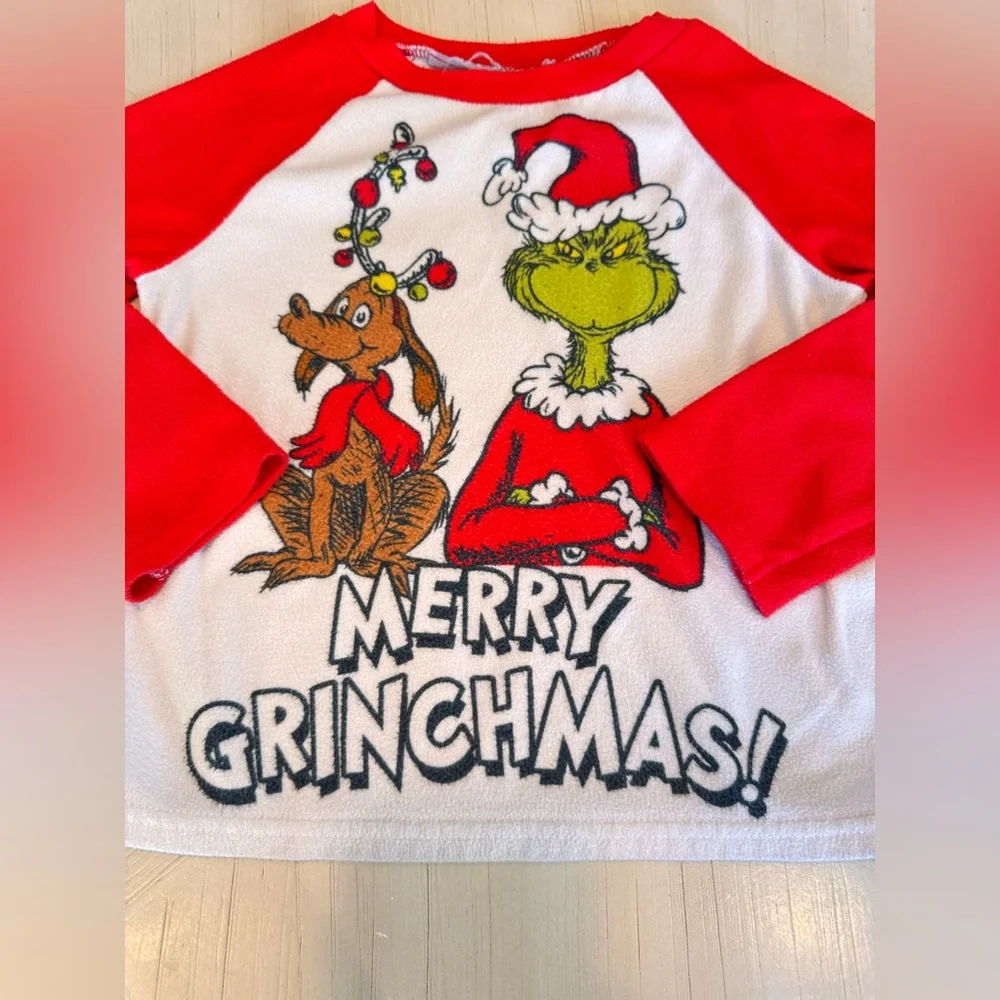 Dr. Seuss The Grinch “Merry Christmas” Fleece Pajamas – Size XS (4/5) – 2-Pc Set